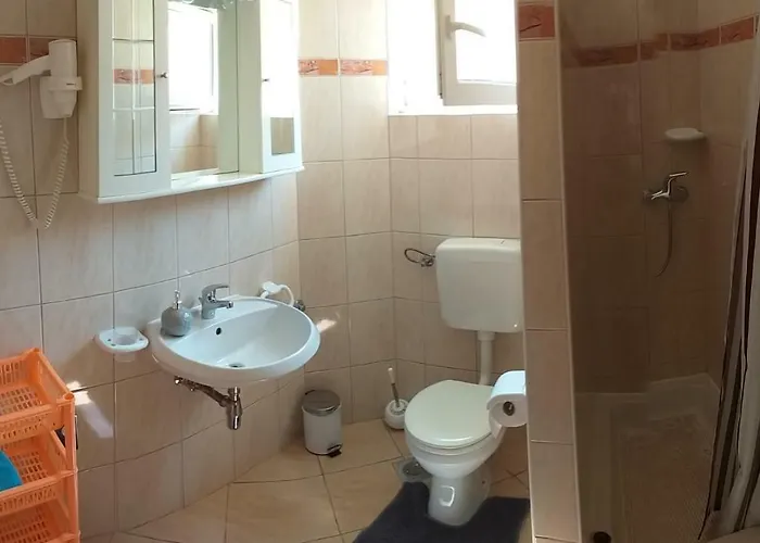 Ana Apartamento *